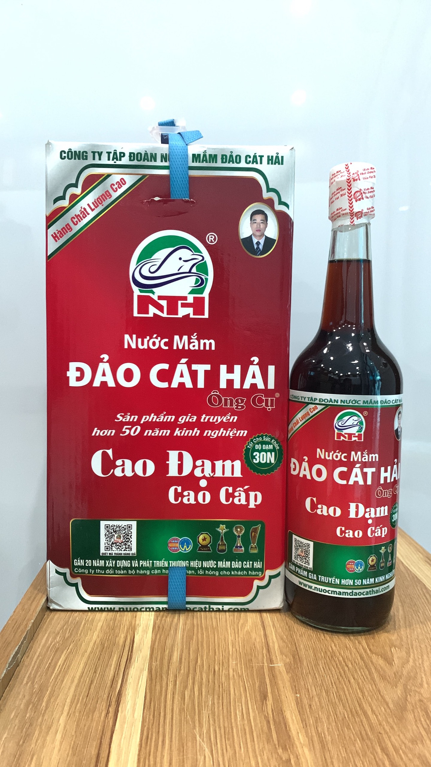 Nước mắm cao đạm cao cấp - Dung tích 650ml