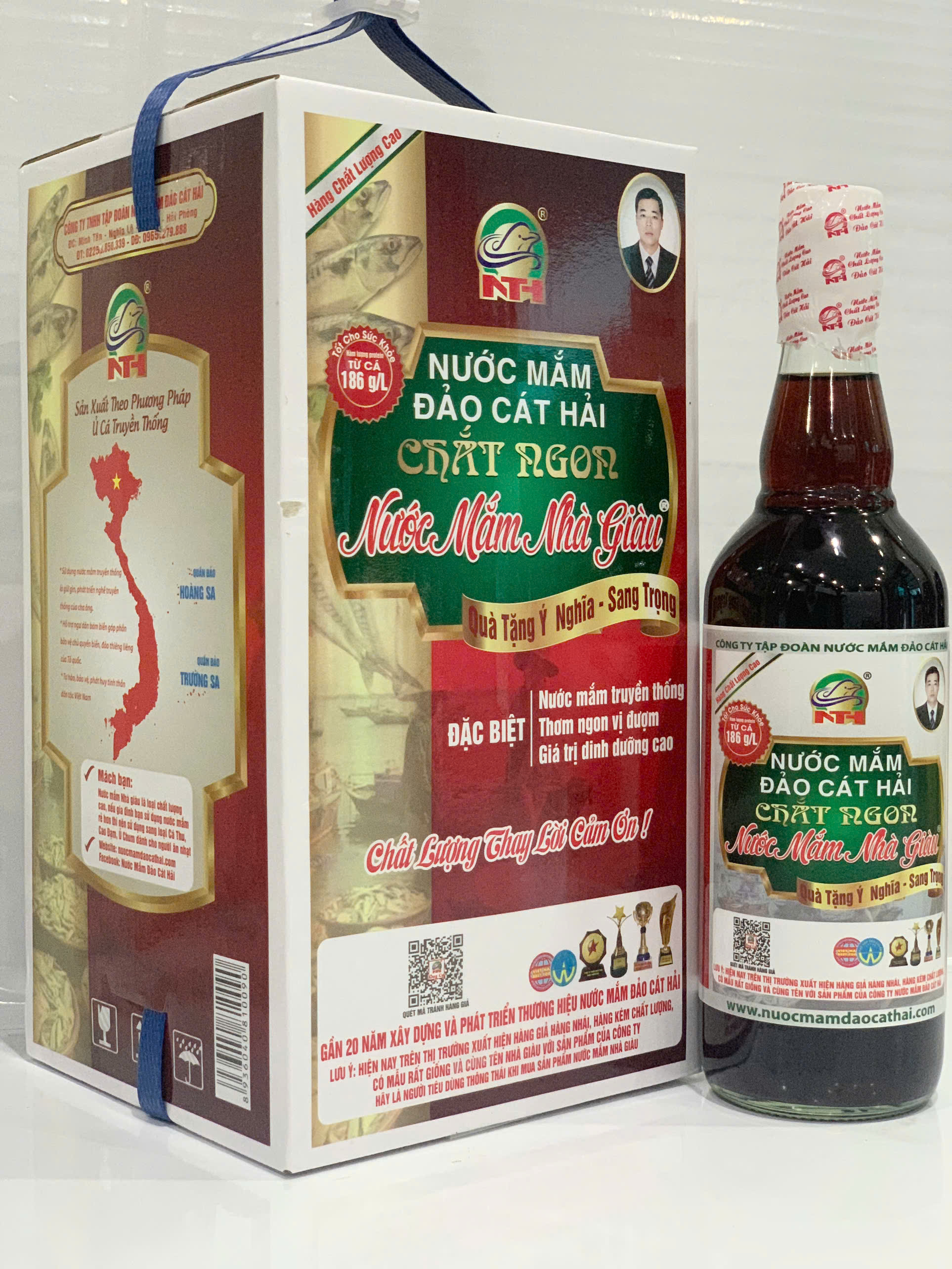 NƯỚC MẮM CHẮT NGON NHÀ GIÀU - HỘP 4 CHAI 