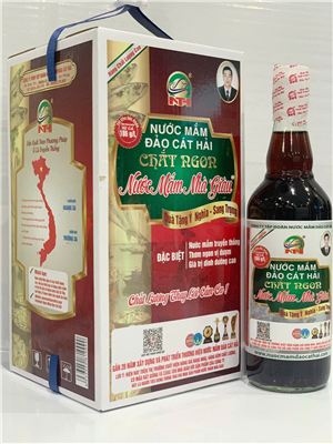 NƯỚC MẮM CHẮT NGON NHÀ GIÀU - HỘP 4 CHAI 